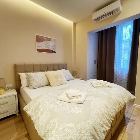 Aj Apartments, Hidden Gem In The Heart Of Tirana Extérieur photo