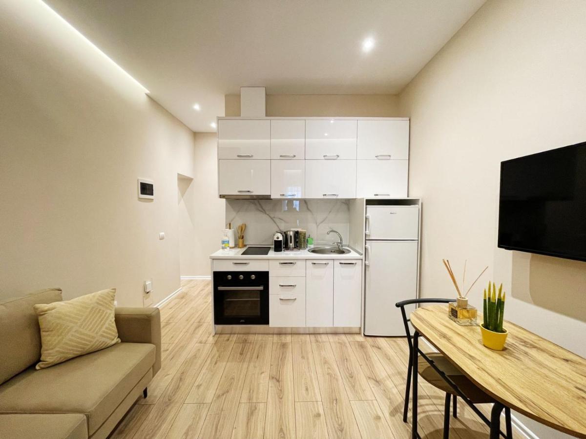 Aj Apartments, Hidden Gem In The Heart Of Tirana Extérieur photo